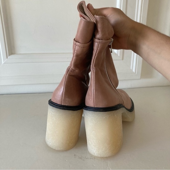 NWOB Free People Jack Zip Taupe Leather Heeled Boots - Picture 6 of 8